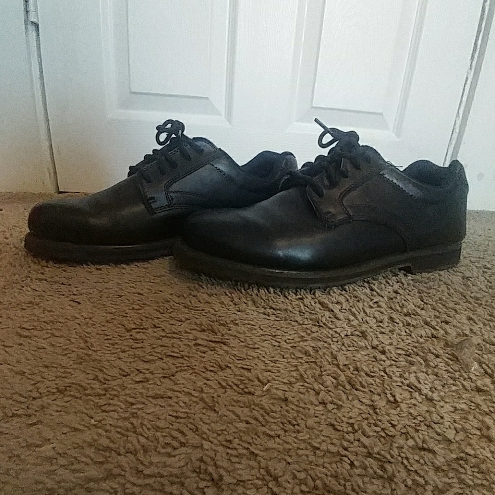 Black mens dress shoes